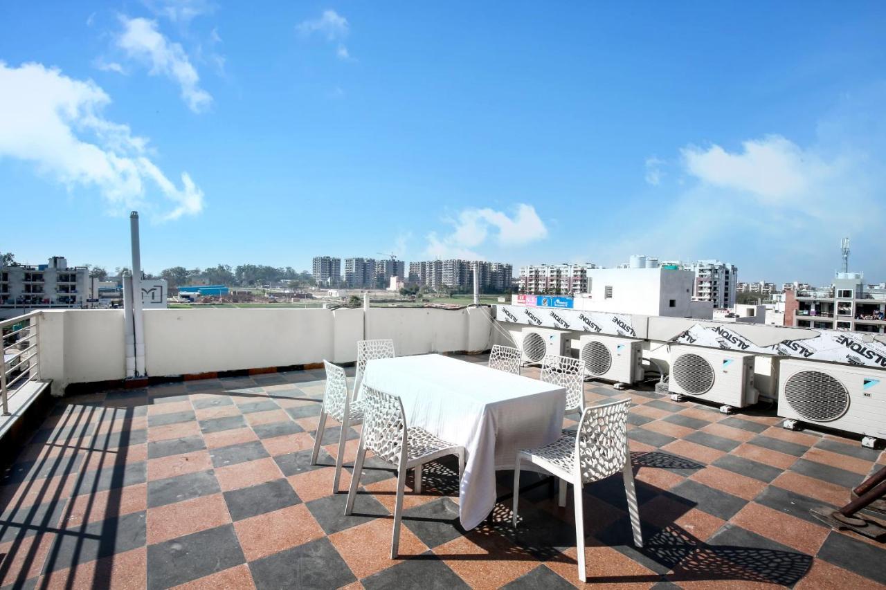 Hotel Woodcrest Zirakpur Chandigarh - Luxury Rooms Luaran gambar