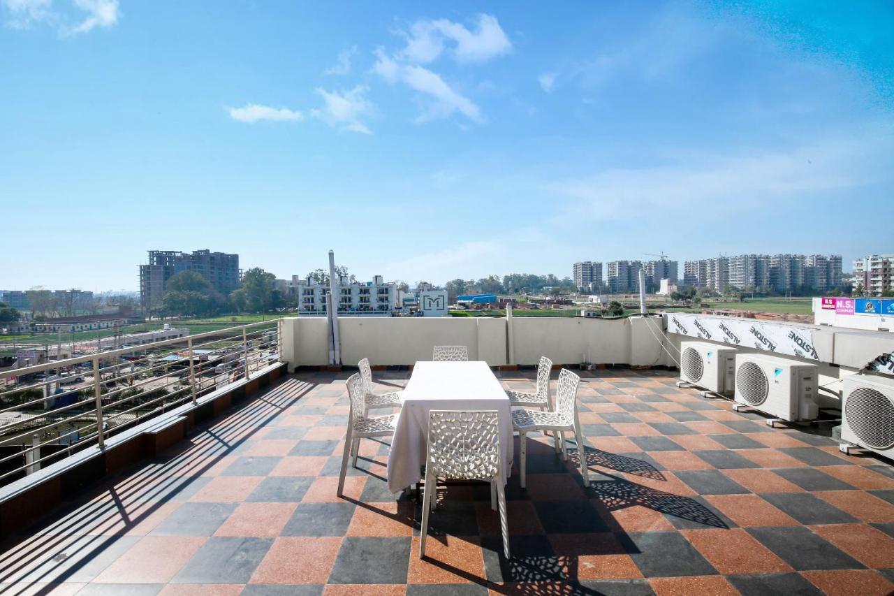 Hotel Woodcrest Zirakpur Chandigarh - Luxury Rooms Luaran gambar