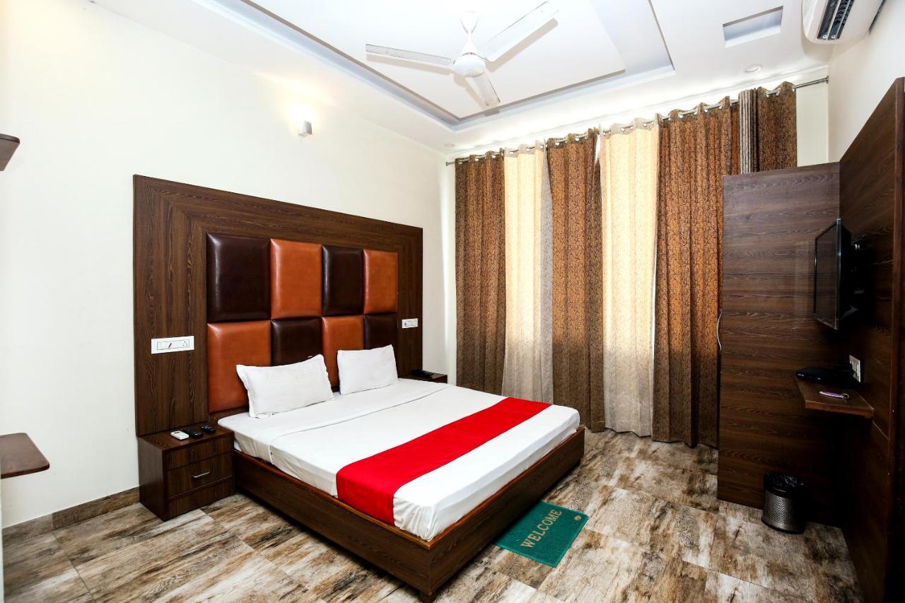 Hotel Woodcrest Zirakpur Chandigarh - Luxury Rooms Luaran gambar
