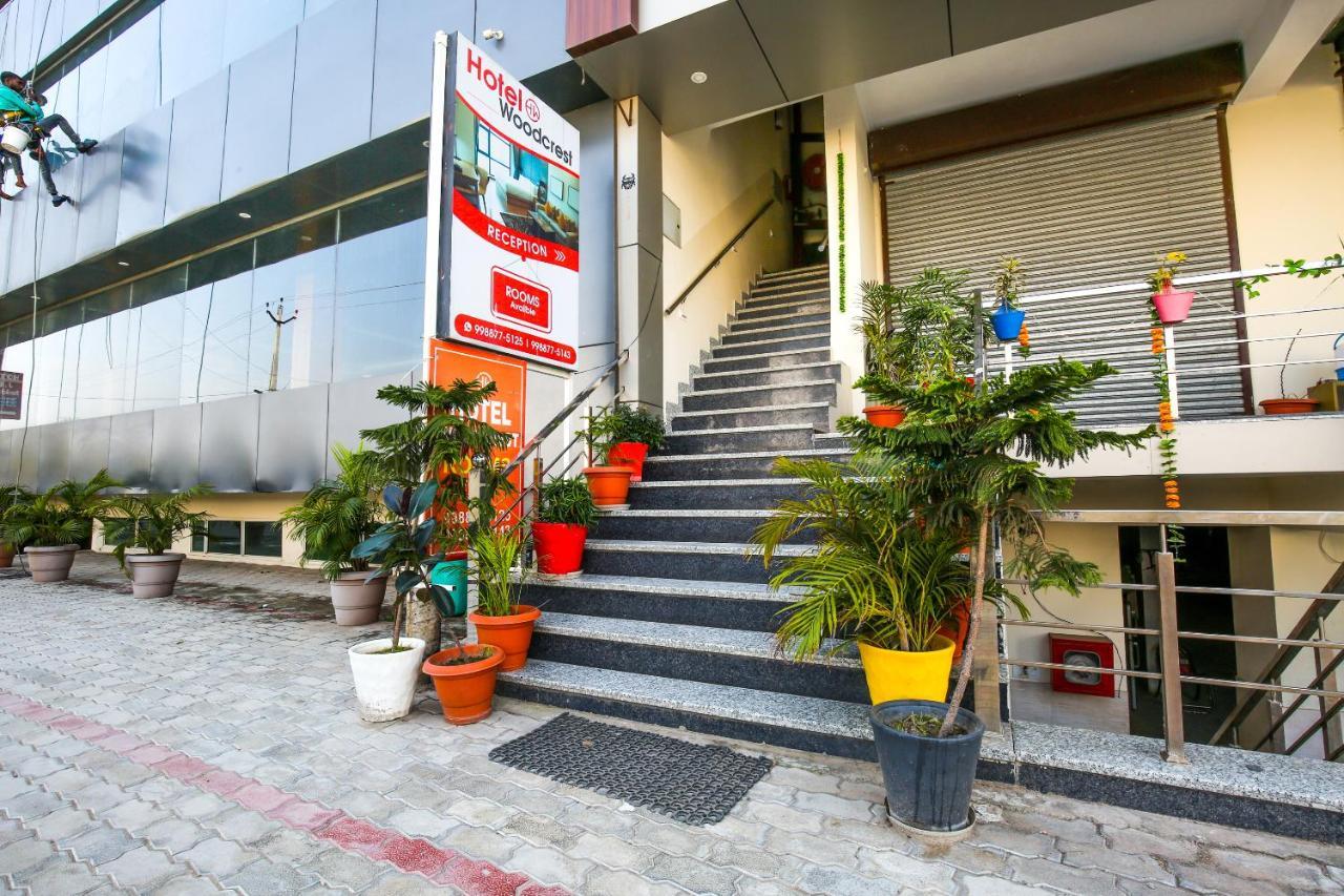 Hotel Woodcrest Zirakpur Chandigarh - Luxury Rooms Luaran gambar