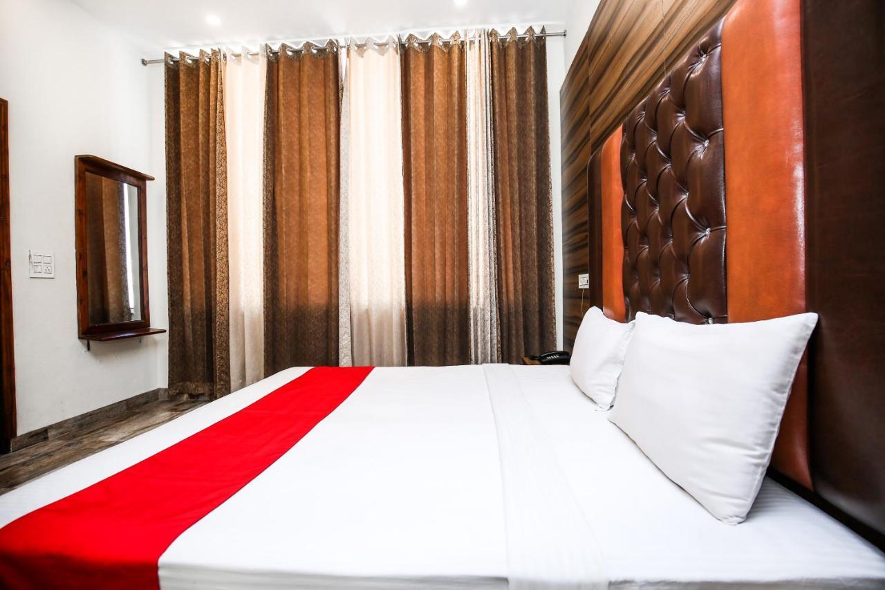 Hotel Woodcrest Zirakpur Chandigarh - Luxury Rooms Luaran gambar